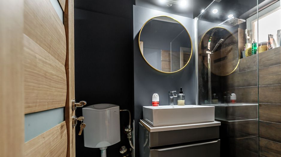 Zona liniștită, apartament cu 3 camere, etajul 1, cel mai dorit etaj! - Poză 4