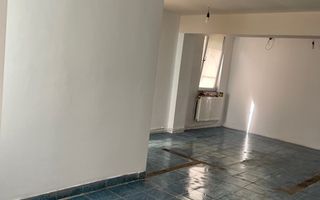 De vânzare: Hală industrială cu anexă birouri/apartament - Poză 7