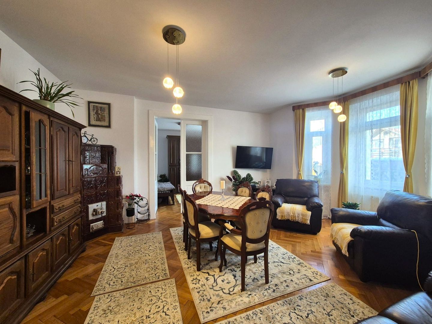 Piața de Miercuri, casă singură în curte, renovată 2025 - Poză 5