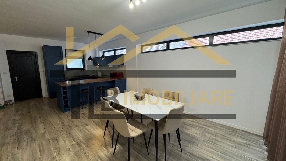 Apartament de 2 camere, 78mp, parcare, zona strazii Revolutiei - Poză 6