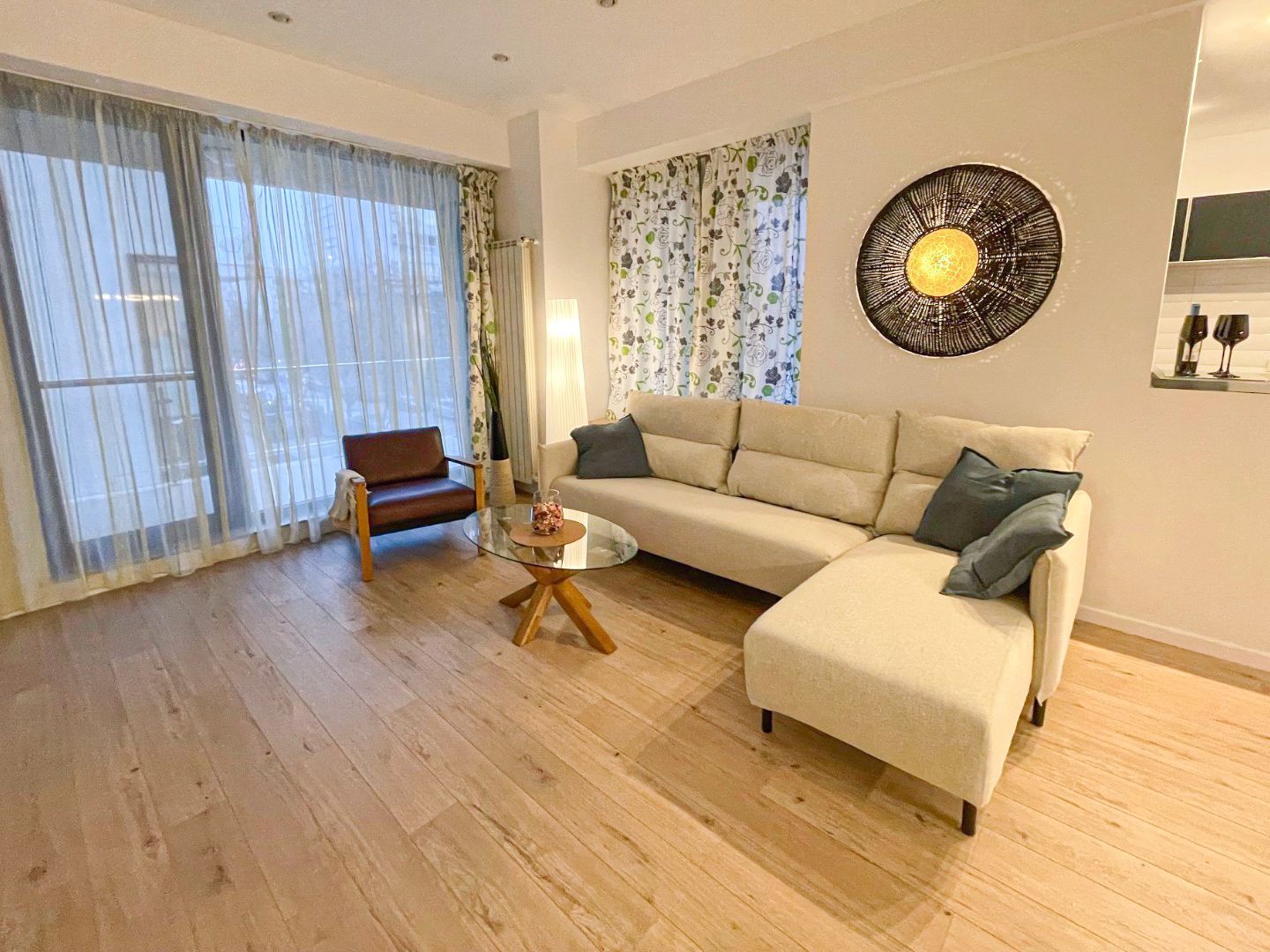 Chirie I Apartament 3 camere I North Area Lake View - Poză 2