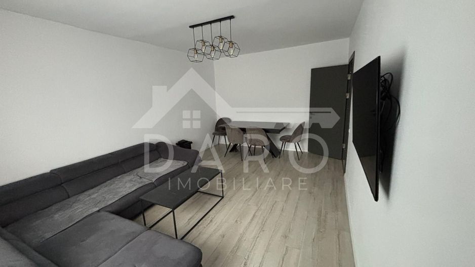 Apartament 3 camere complet renovat - Poză 1