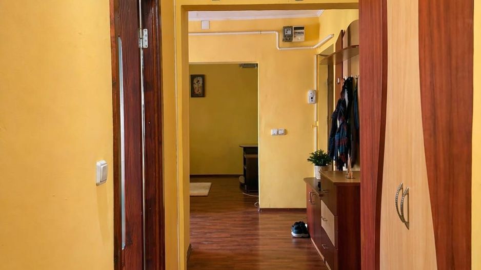 De vanzare apartament cu 4 camere, Dunarea Mall, 95.000 euro - Poză 3