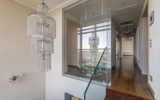 PENTHOUSE CU VEDERE PANORAMICA 258mp|| TERASE 215 MP || 3 LOCURI DE PARCARE - Poză 24