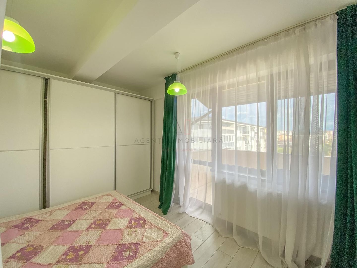 2 camere Ozana I Loc parcare I Boxa - Poză 4