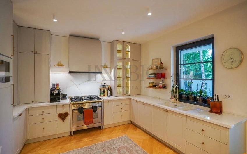 Vilă premium renovată integral | Erou Iancu Nicolae | Grădină privată - Poză 7