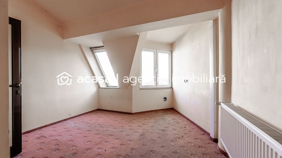 Spațiu generos în centrul Aradului. Ideal pentru birouri sau cabinete - Poză 7