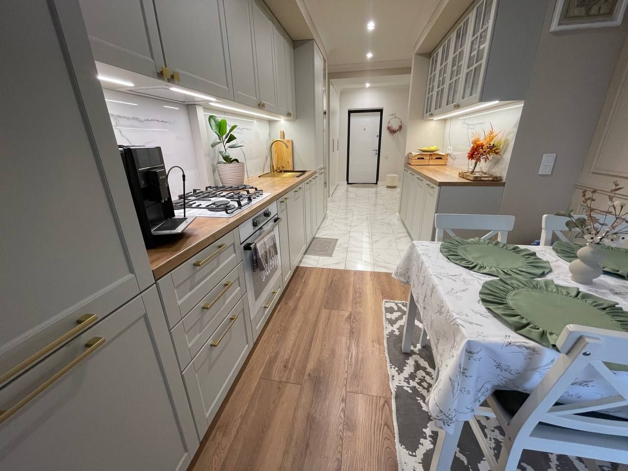Apartament cu 2 camere + living - Poză 7