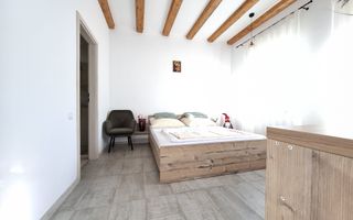 Casa renovata in Fantanele - Poză 8