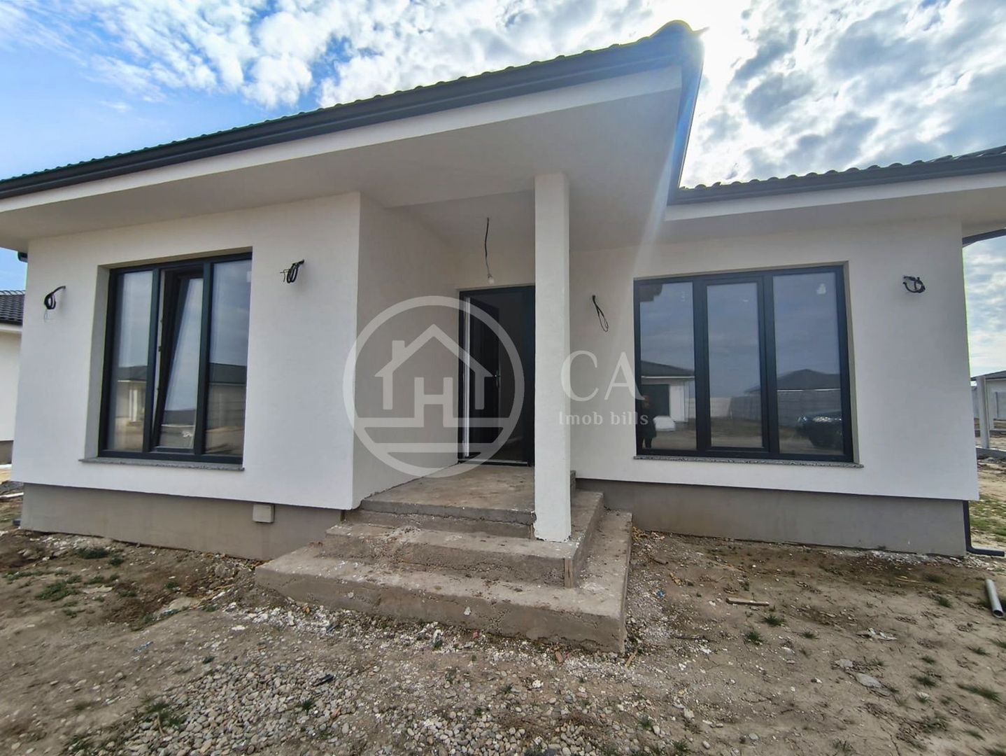 Casa de inchiriat cu 4 camere in Cheriu, Bihor - Poză 3