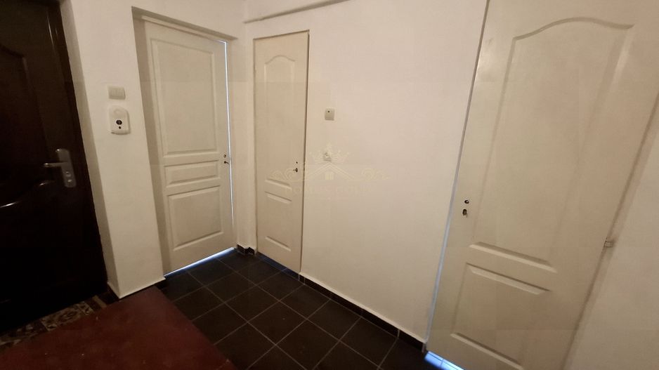 Vind urgent apartament in Turda . - Poză 25