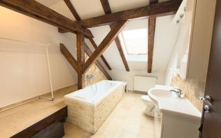 Apartament la casa, zona Patria - Poză 13