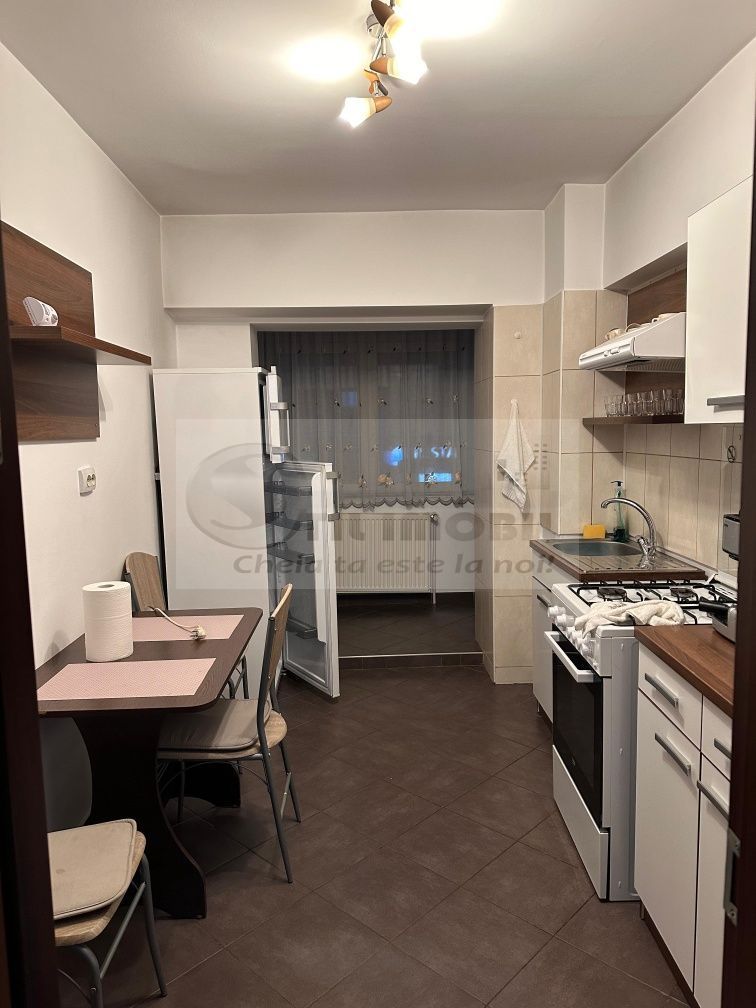 Apartament de vânzare 2 camere etaj 1 Podul de Fier pret 139.499 Euro - Poză 4