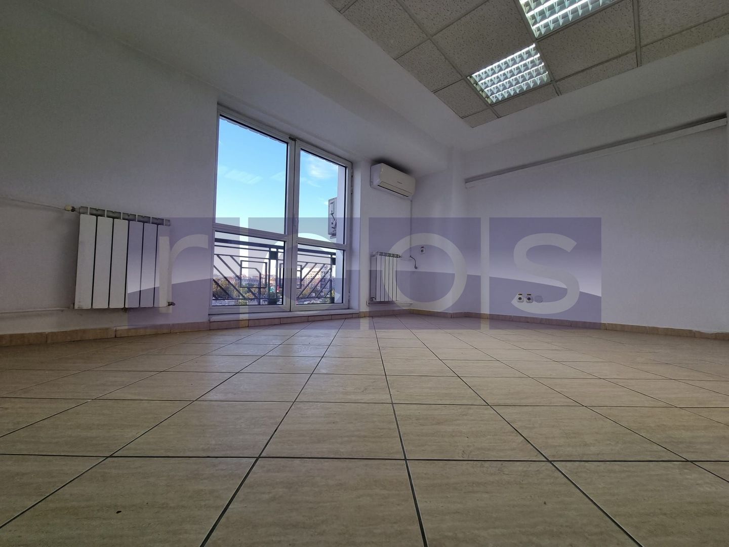 VANZARE SPATIU COMERCIAL | 15 CAMERE | ZONA UNIRII - Poză 41