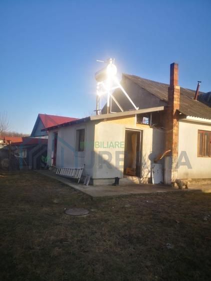Casă de vânzare în Ciurea – 3 camere, parter, necesită renovare - Poză 3