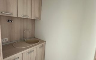 Spatii de birouri Ultracentral suprafață  de 34 mp - Poză 4