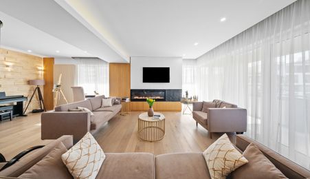 Penthouse premium, 206 mp utili +220 mp terase! Finisaje Lux!