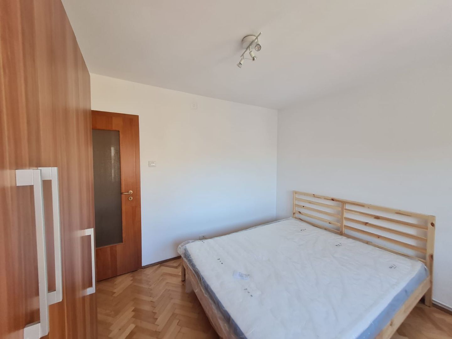Apartament 2 camere zona Soarelui - Poză 6
