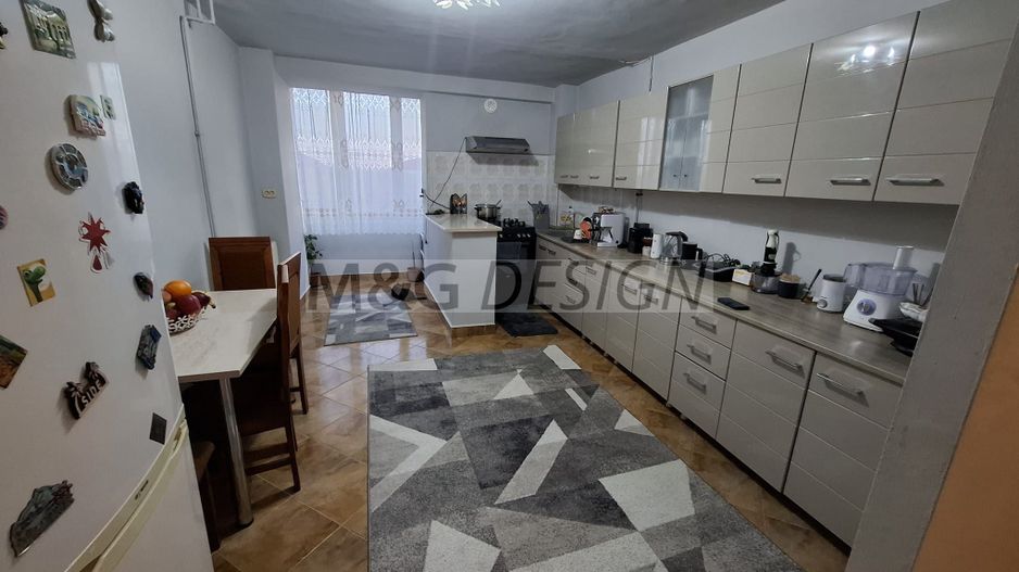 Mircea cel Batran, 4 camere, et 3 - Poză 1