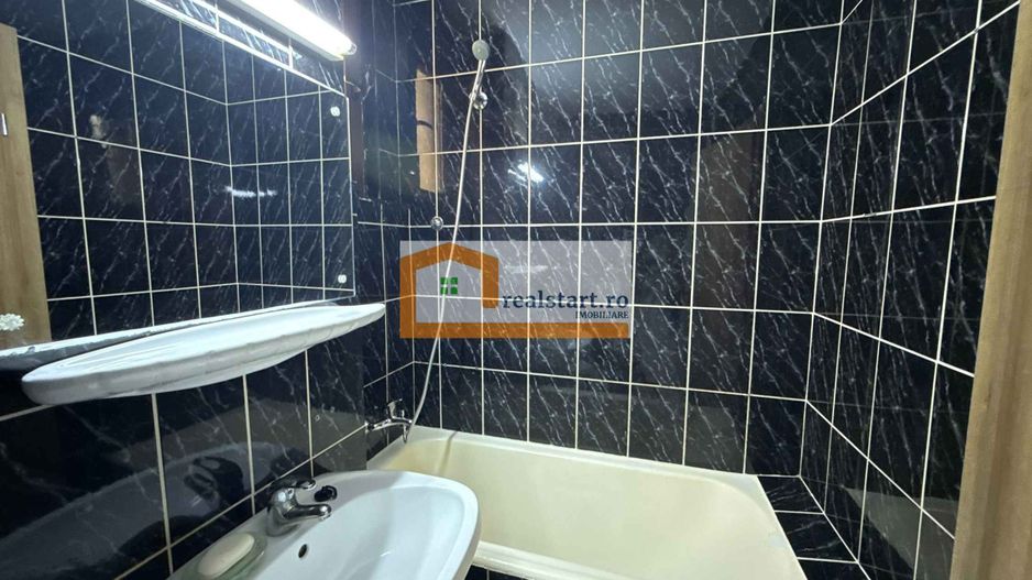 Parter Inalt, langa Mall Park Lake, Metrou Dristor, Piata, Centrala termica, - Poză 20