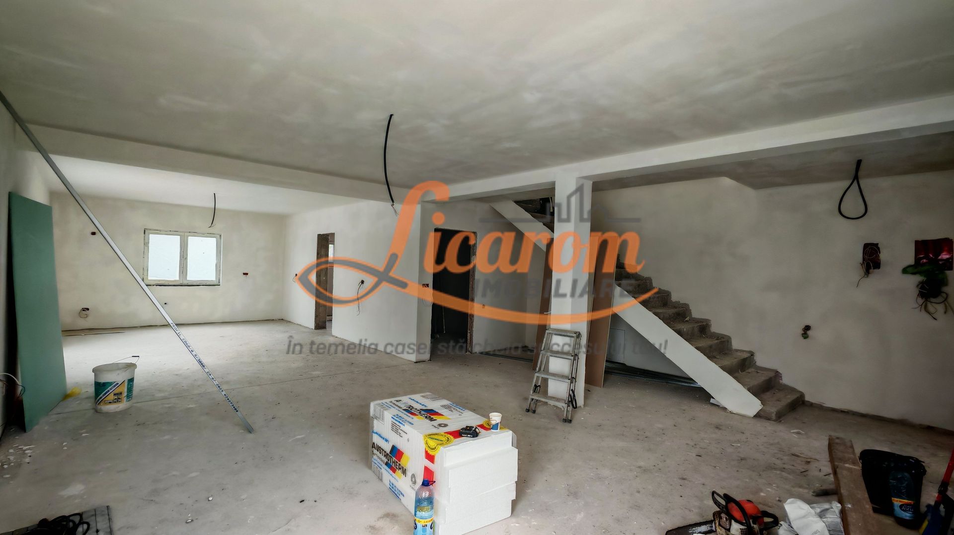 Vila LUX Parter+Etaj(stil mediteranean) in Sanpetru Calea Harmanului - Poză 10