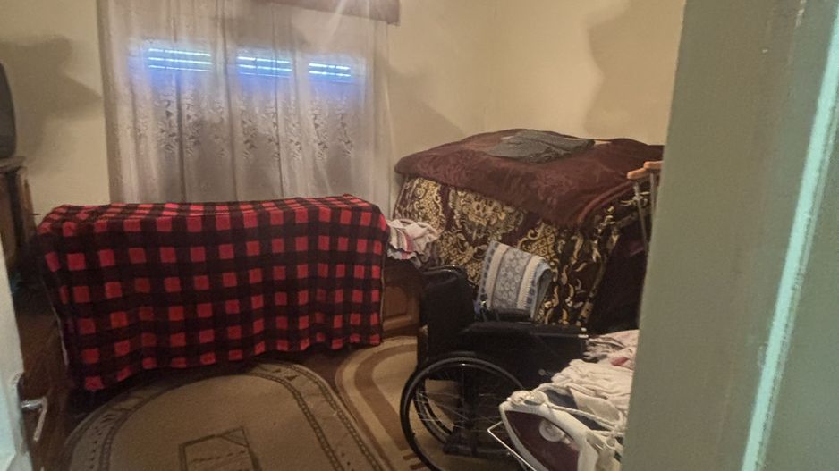 Casa solida aproape de Lidl Dumbravita - Poză 5