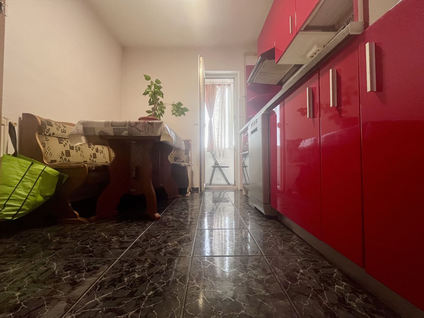 Apartament 3 camere decomandat- Micro 4, Târgoviște - Poză 5