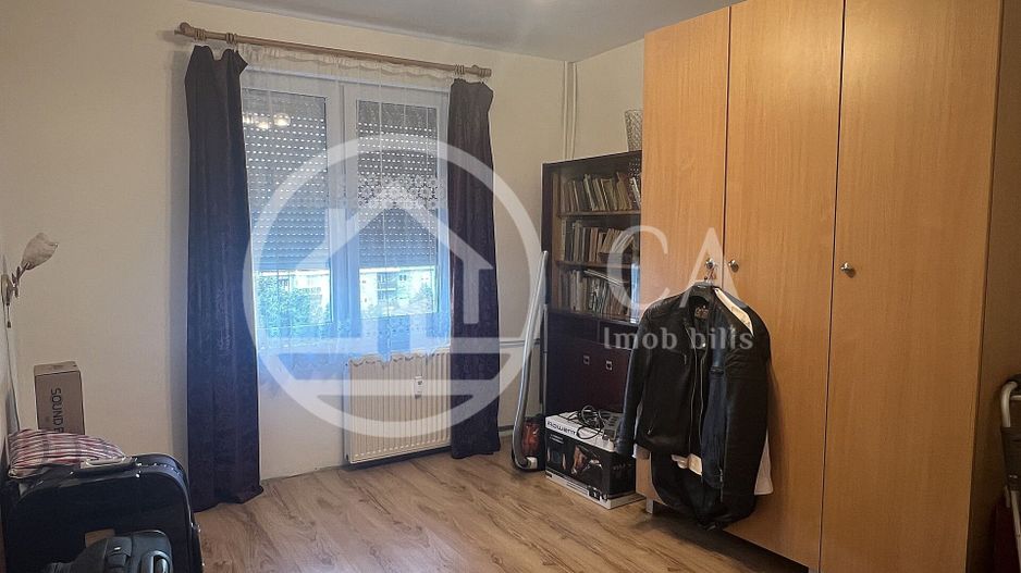 Apartament cu 4 camere de vanzare in Rogerius Oradea - Poză 10