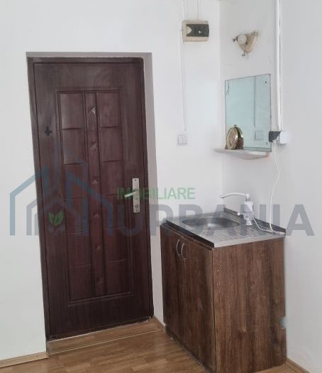 Camere de inchiriat in zona Bularga, Iasi - 10 mp, parter, posibilitate baie proprie - Poză 5