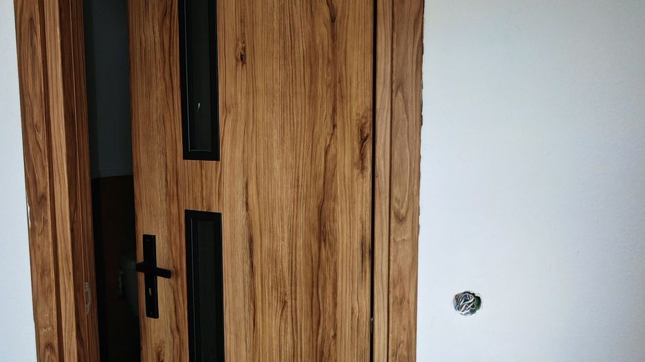 Corp de casa P+M 4 camere , ASTRA - Carpatilor -LIDL- ,curte comuna. - Poză 31