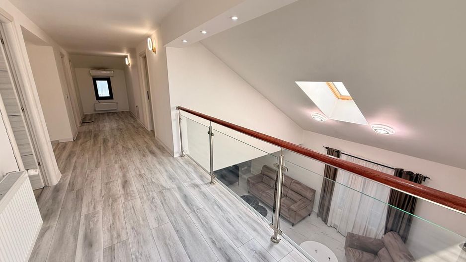 Vilă individuala Tunari | Curte libera 200 mp - Poză 12