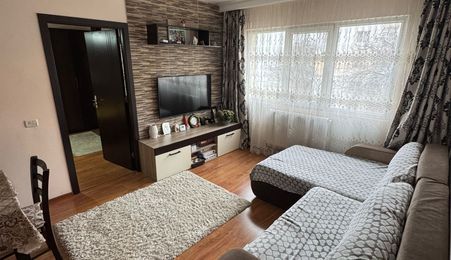 Ap 3 camere | 60mp | et. intermediar | Zona Podu Roș - 123.000E