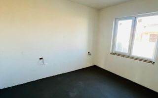 Casa finisata la cheie cu 5 camere in localitatea Santandrei - Poză 4