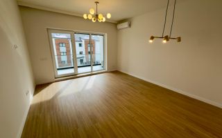 Apartament 2 camere cu balcon de 7.29 mp, aer conditionat - Poză 2