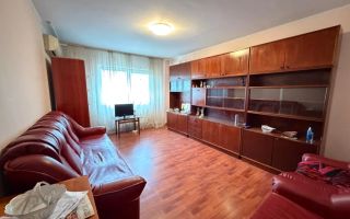 Etaj 3/Apartament 2 Camere/Decomandat/ Nicolina Prima Statie! - Poză 1