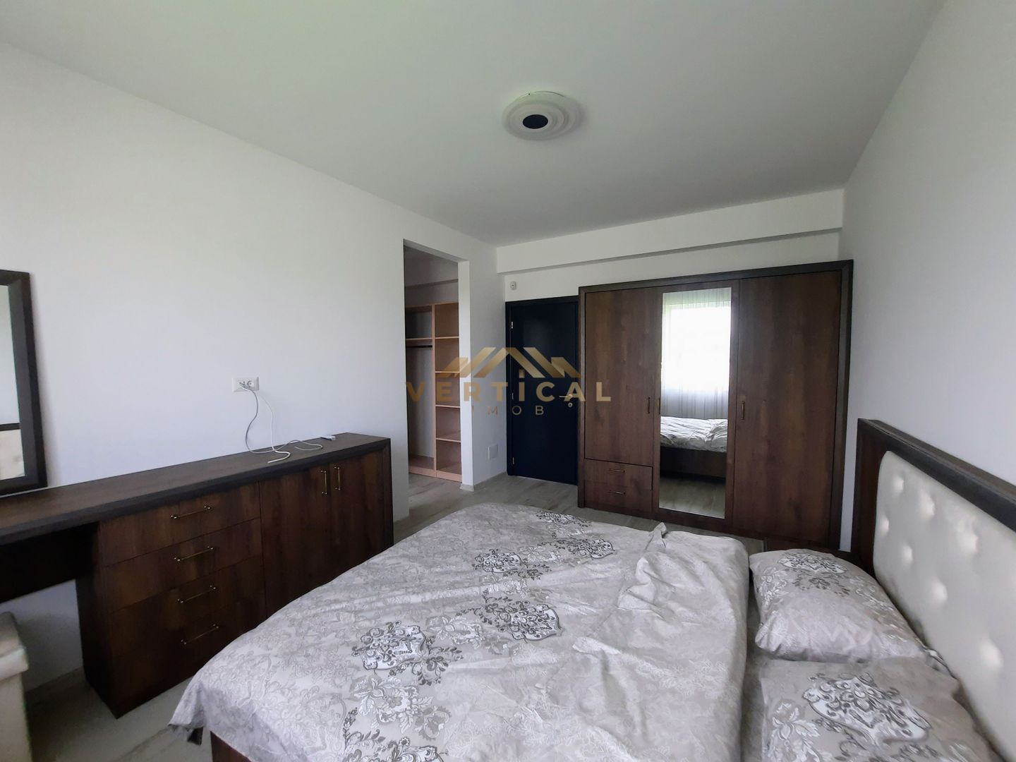 Casa parter de inchiriat cu 3 camere - comuna Berceni - Poză 7