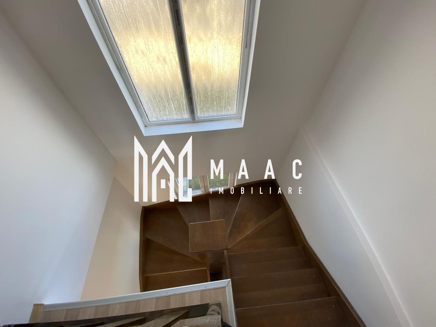 Duplex de vânzare | 4 camere | 160 mpu | Curte 370 mp | Cisnădie - Poză 19
