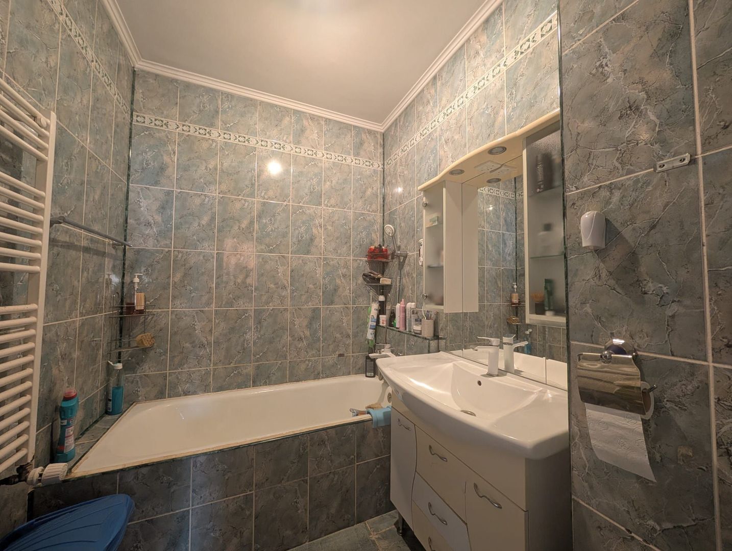 Vila spațioasă 6 camere cu teren generos – Ferentari – Preț excelent! - Poză 25