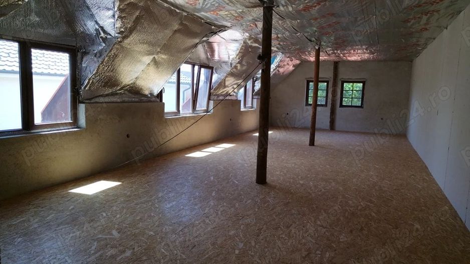 BRASADAS vinde casa cu gradina si garaj. - Poză 12