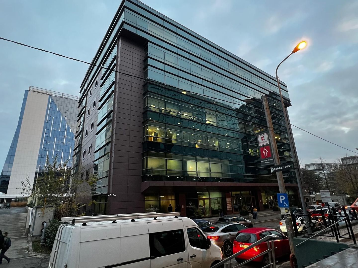 Clădire de Birouri - Zona Dimitrie-Pompeiu, București - Poză 2