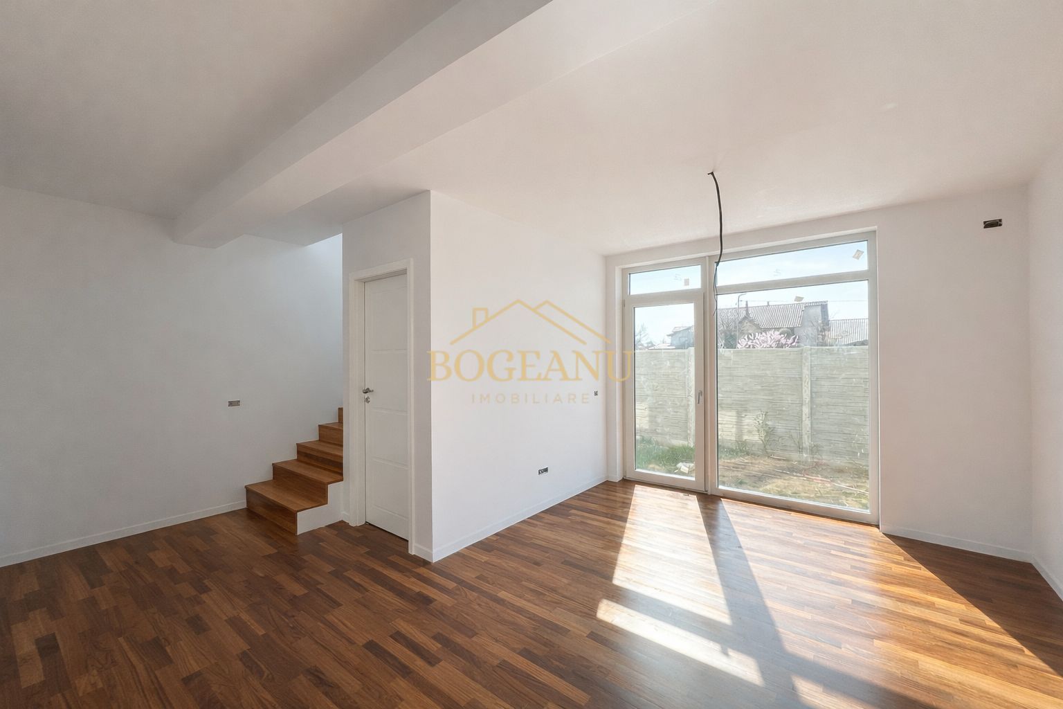 BG151-Duplex 3 camere, P+M, teren 200 mp, carport-Chişoda-160.000 € - Poză 4