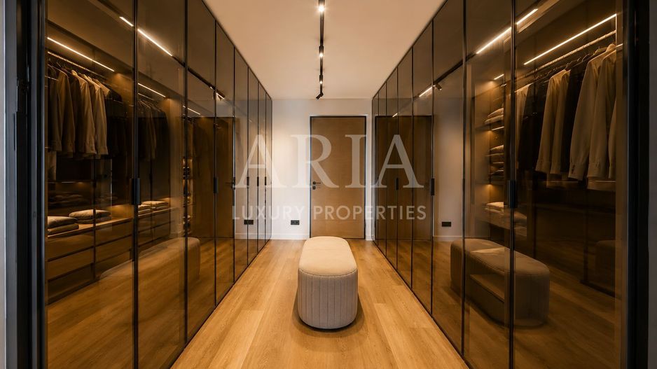 WATERFRONT VILLA | POOL - Poză 9