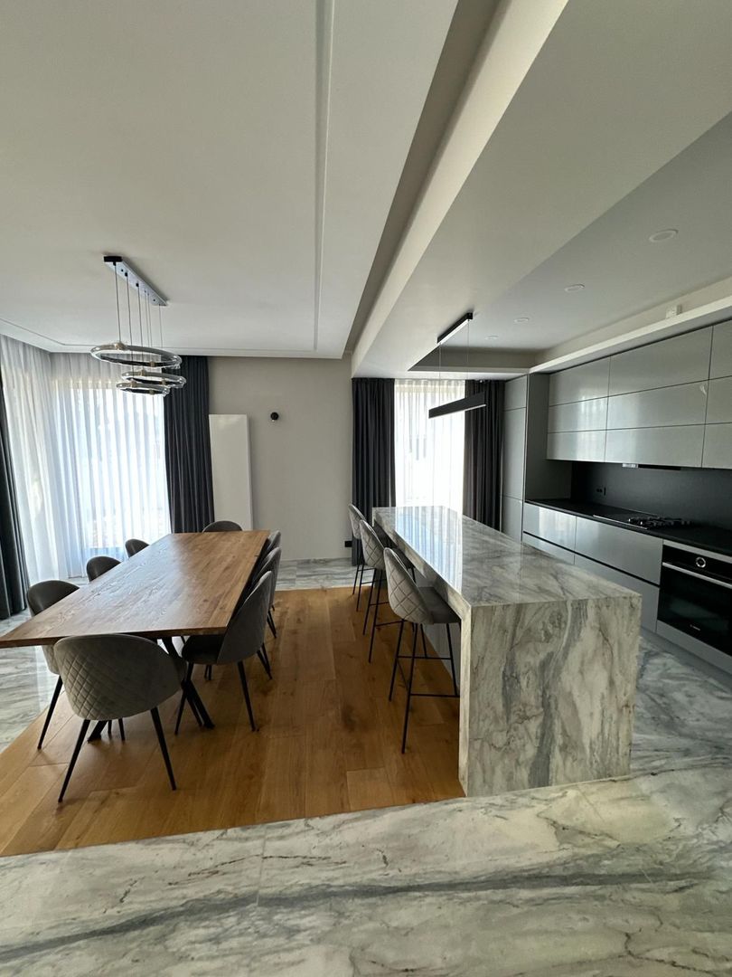 Casă / Vilă cu 7 camere de închiriat în Pipera, Bucuresti - Poză 16