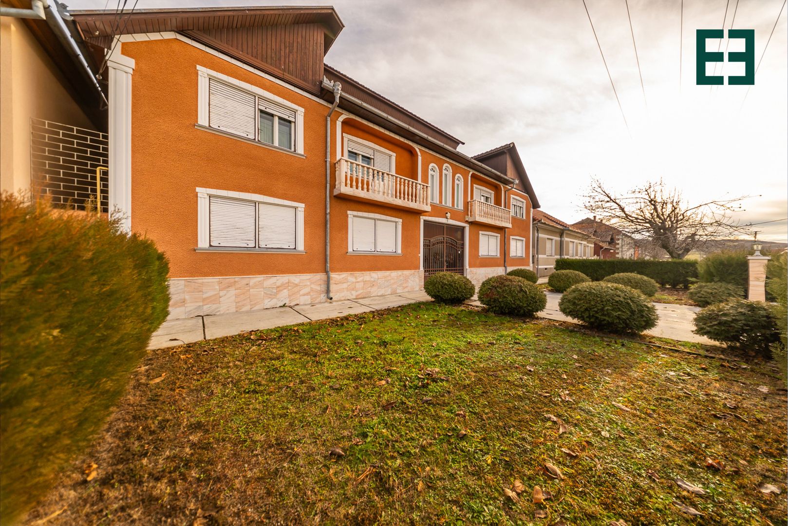 Casă 10 camere cu destinații multiple -  Pâncota - Arad - Poză 1