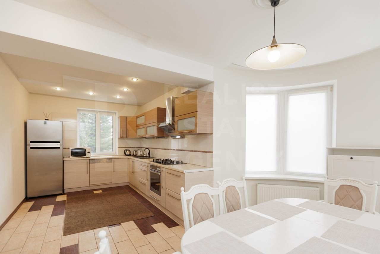 Chirie, casă, 3 camere, strada Plaiului, Botanica - Poză 8