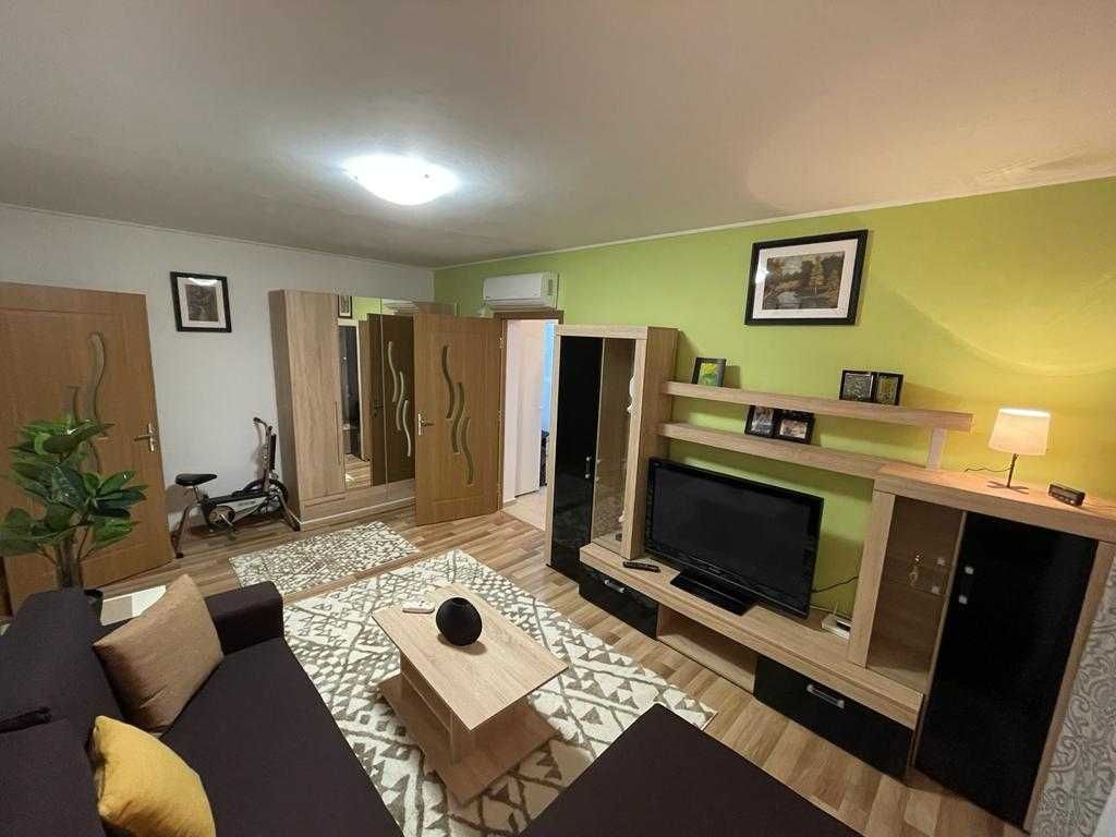 Inchiriam  apartament 2 camere/ Pajura - Poză 1