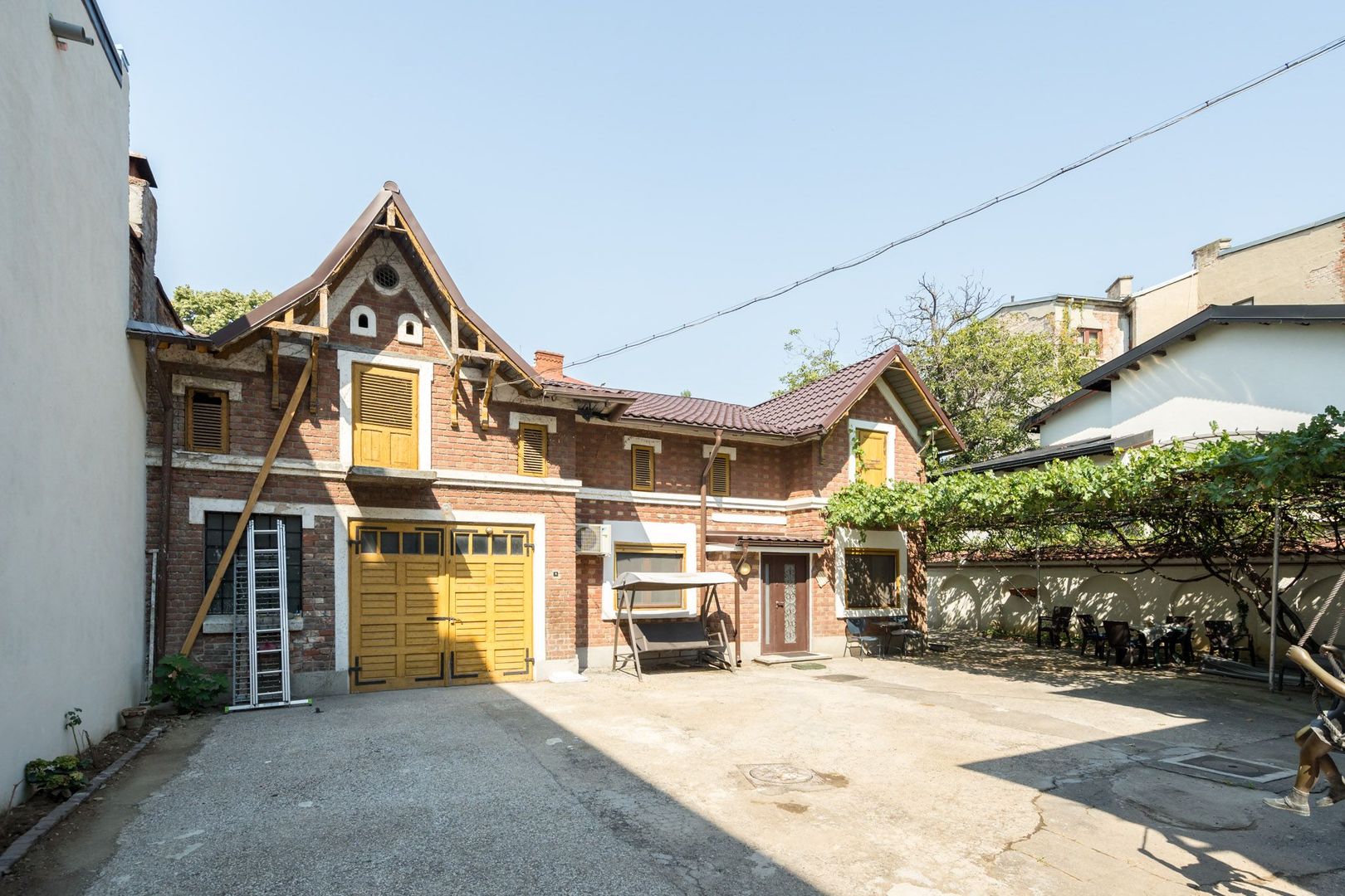 VILA REPREZENTATIVA ICOANEI - Poză 26