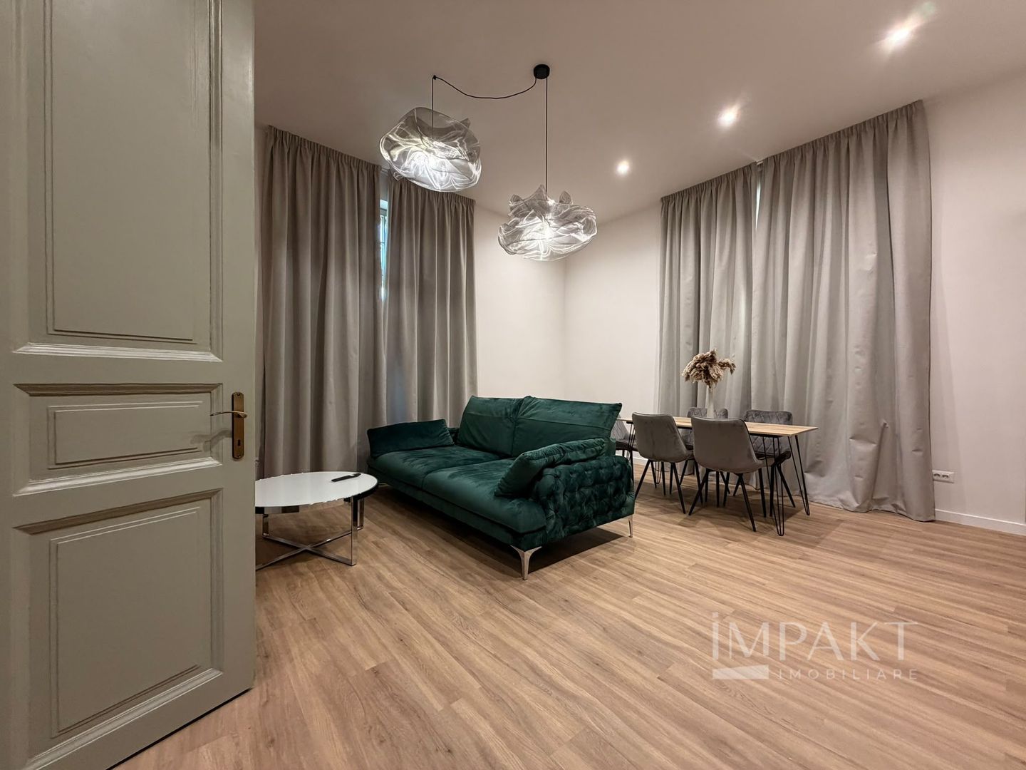 Apartament lux, lângă Casa de Cultură a Studenților! - Poză 1