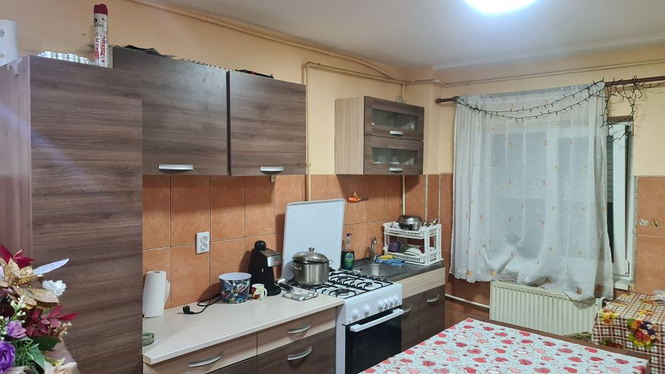 Apartament spatios cu 4 camere, 2 balcoane – Marghita, zona Penny - Poză 2
