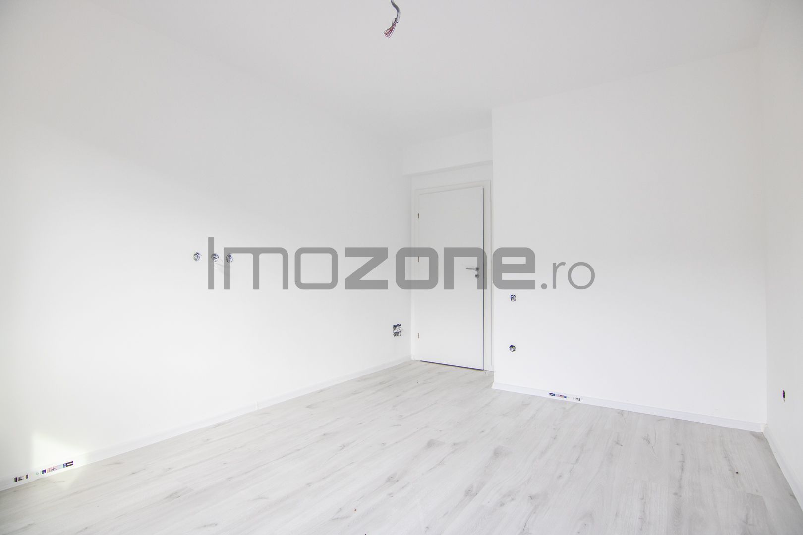 3 Camere, Bloc Finalizat, 100mp, Bucatarie 14mp, Doua Bai,  Centrala,  NOU - Poză 9